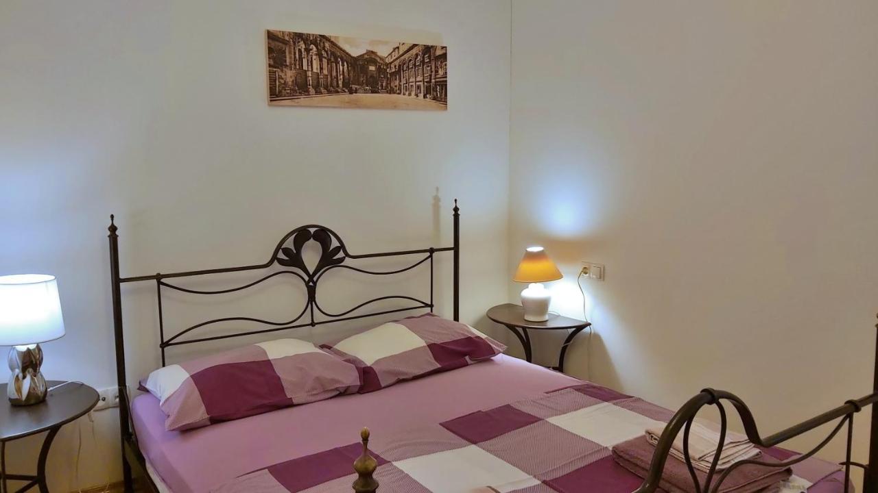 Apartment Lora Оміш Екстер'єр фото