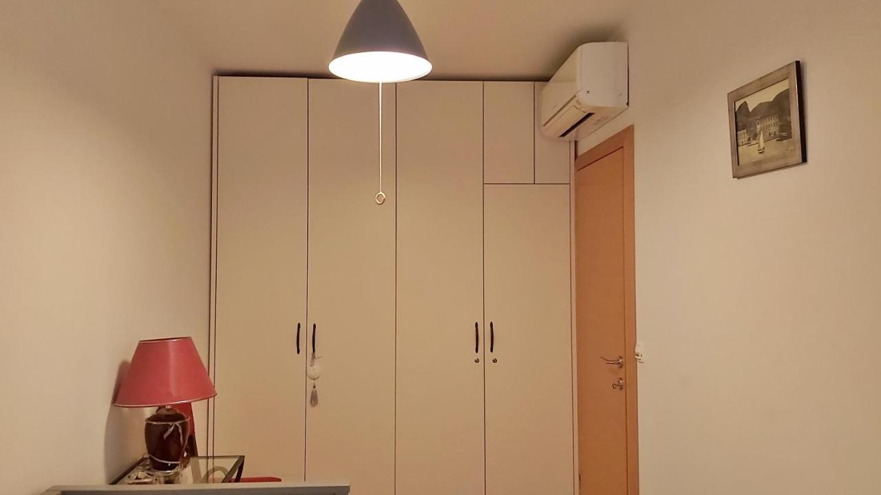 Apartment Lora Оміш Екстер'єр фото